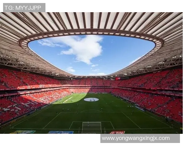 西班牙足球明星到场时间揭秘球迷期待的瞬间与赛事精彩回顾